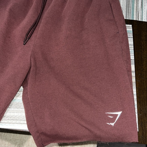 Gymshark - Shorts - Picture 2 of 4
